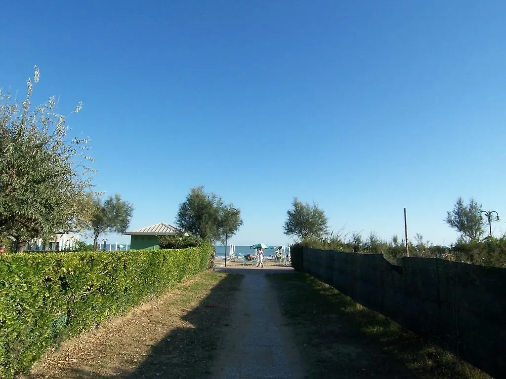 Adriatica Immobiliare - Michi Apartments Lido di Jesolo Włochy